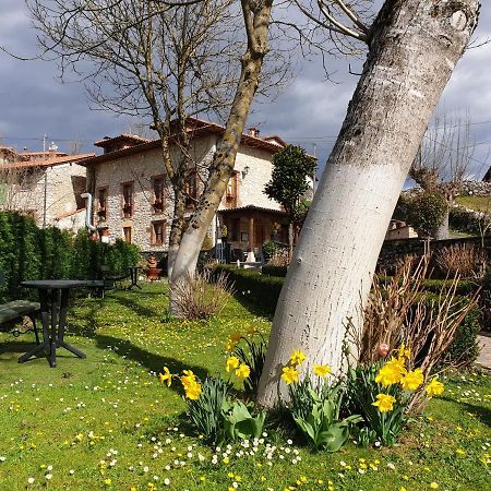 Affittacamere La Casona del Jou Ortiguero Esterno foto