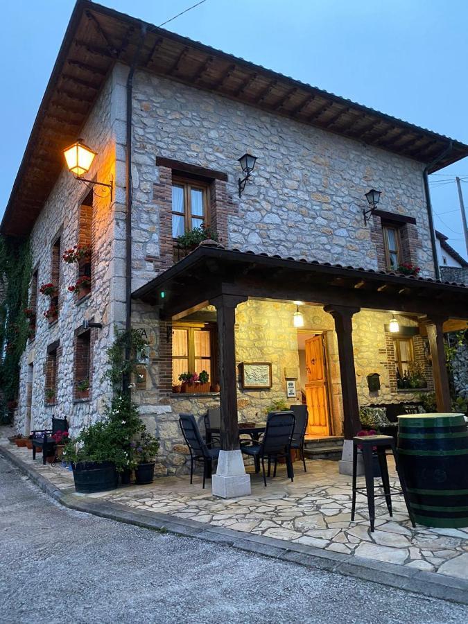Affittacamere La Casona del Jou Ortiguero Esterno foto
