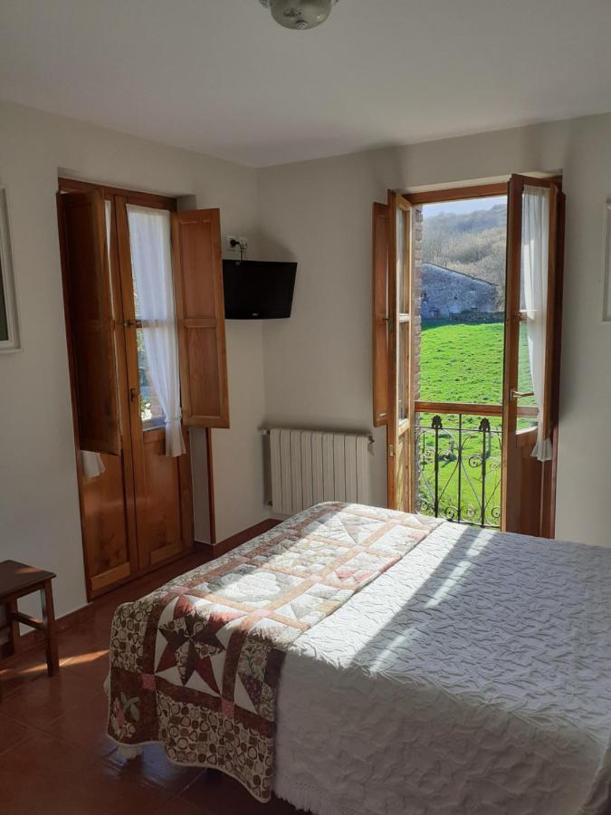 Affittacamere La Casona del Jou Ortiguero Esterno foto